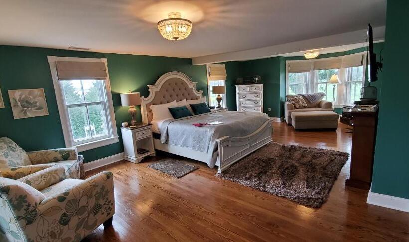 غرفة ديلوكس سرير كينج, Mansion Farm Inn
