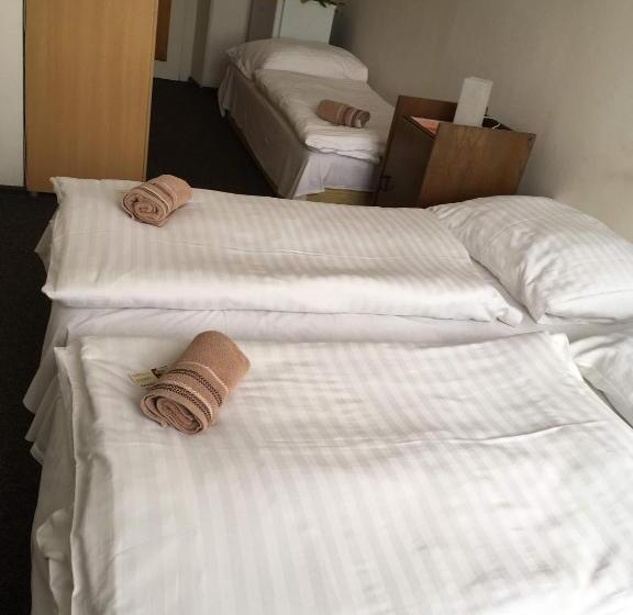 Четырехместный Номер Стандарт, Jordánek