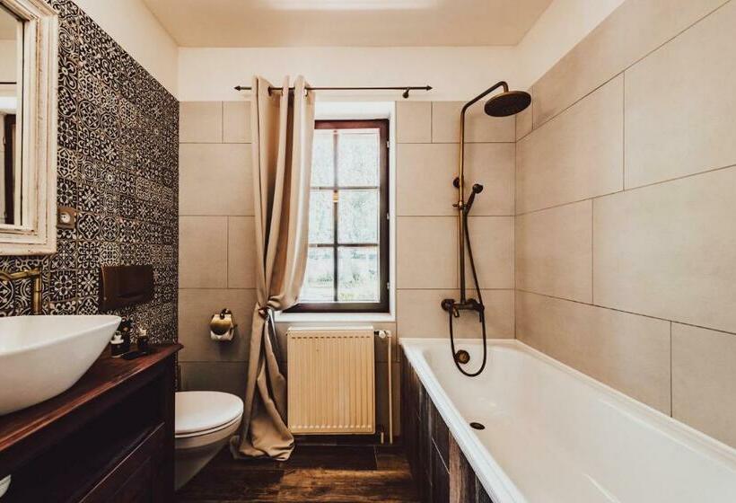 غرفة ديلوكس ثلاثية, Resort Mlýn černovice