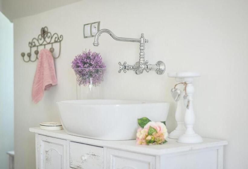 جناح ديلوكس, Resort Mlýn černovice