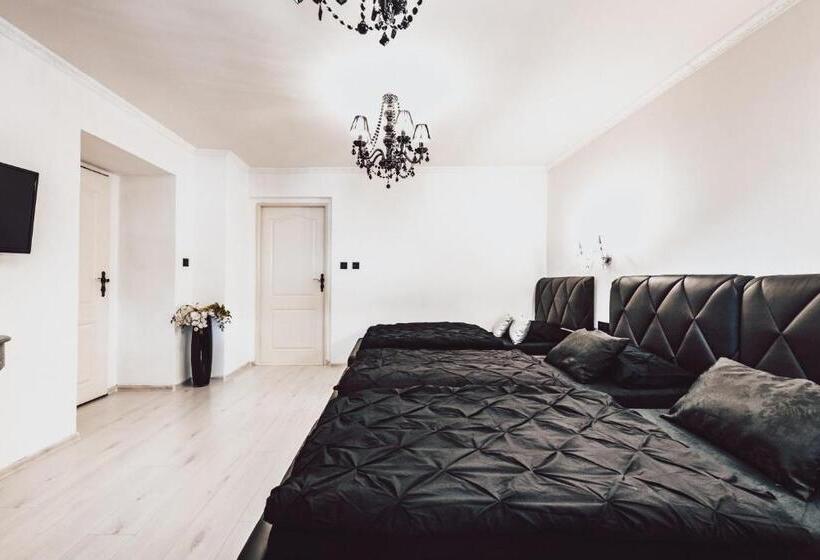 غرفة ديلوكس ثلاثية, Resort Mlýn černovice