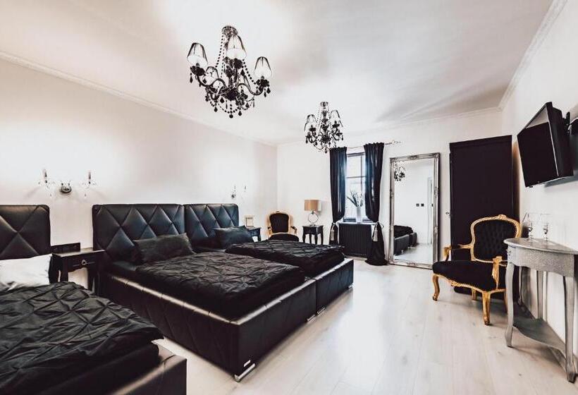Трехместный Номер Deluxe, Resort Mlýn černovice