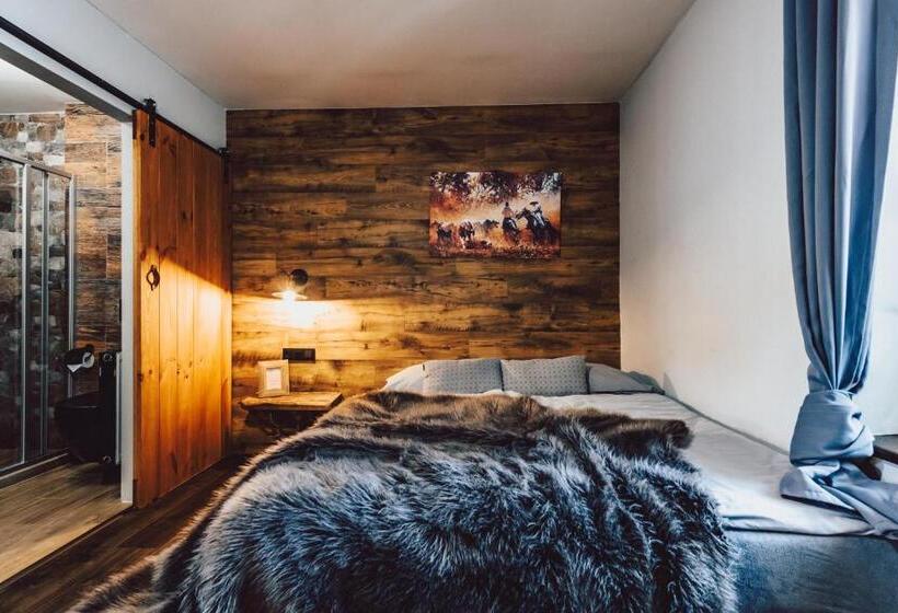 غرفة ديلوكس ثلاثية, Resort Mlýn černovice