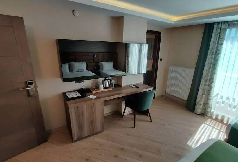スタンダードトリプルルーム, Kemikpark Otel