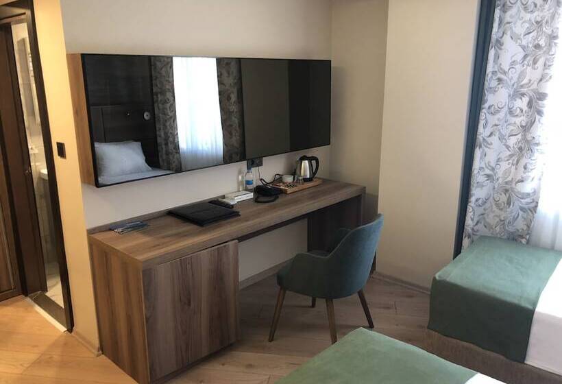 标准三人间, Kemikpark Otel