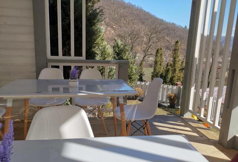 1 Yatak Odalı Ev, Casa Aurora