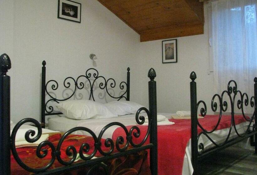 اتاق استاندارد سه نفره, Skadar Lake Family Resort