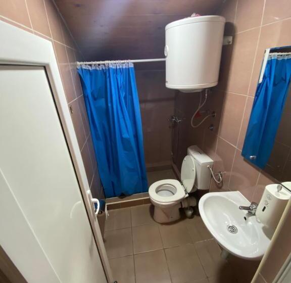 اتاق استاندارد چهار تخته, Skadar Lake Family Resort