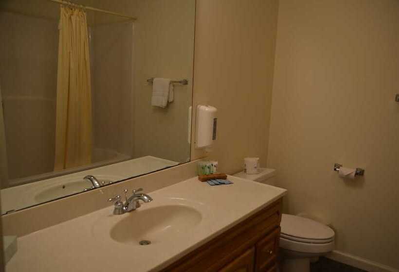 Люкс Кровать Кинг, The Retreat At Center Hill Lake