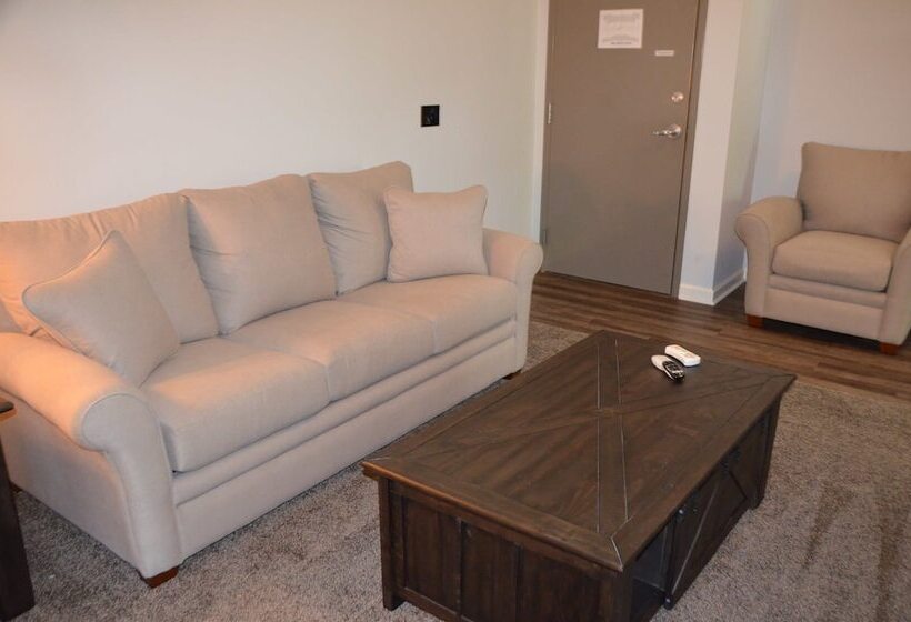 Президентский Люкс, The Retreat At Center Hill Lake