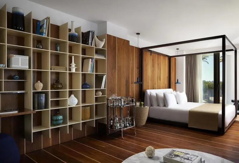 سوئیت با چشم‌انداز, Nh Collection Ibiza