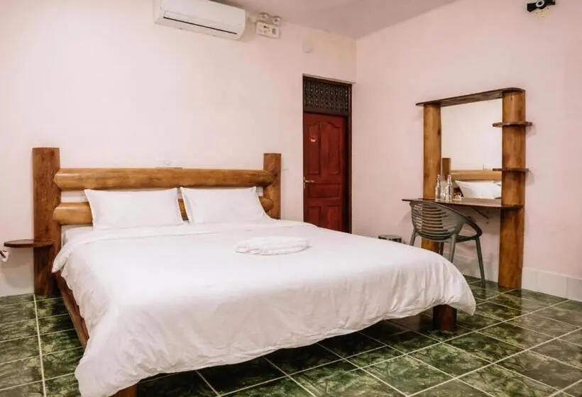اتاق خانوادگی, The Sandscape Fuvahmulah