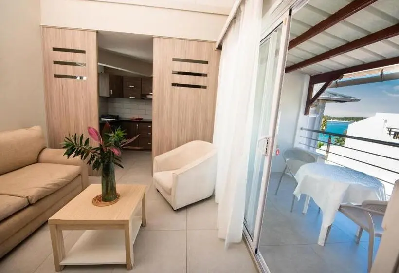 Triple Room Sea View, Holiblue