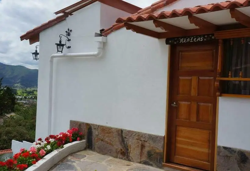 Perhehuone, San Benito