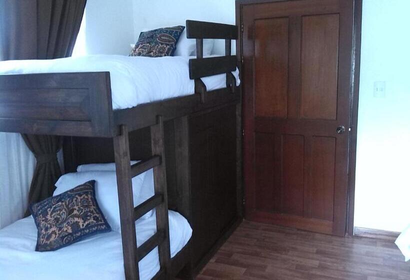 غرفة عائلية مطلّة علي الجبل, San Benito