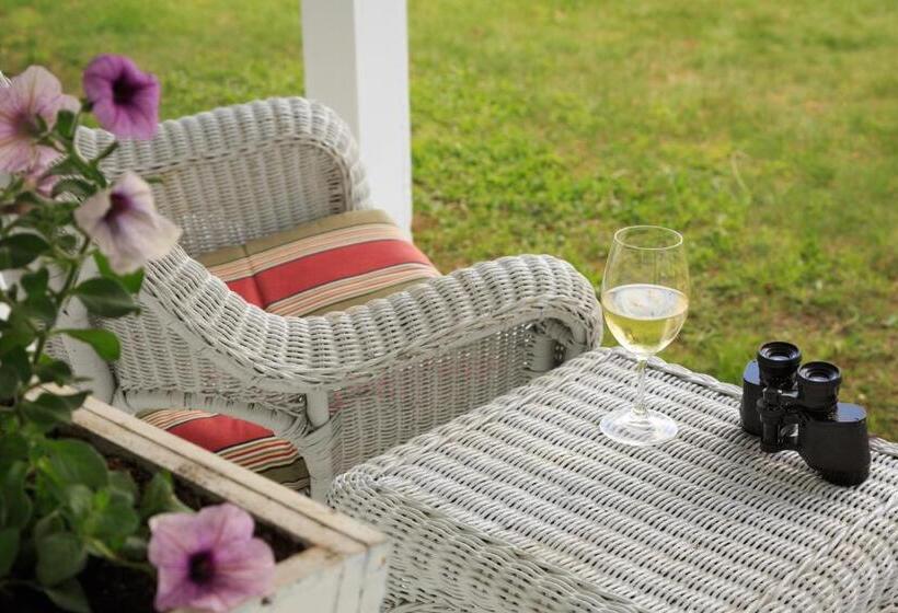 小室, Sugar Hill Inn