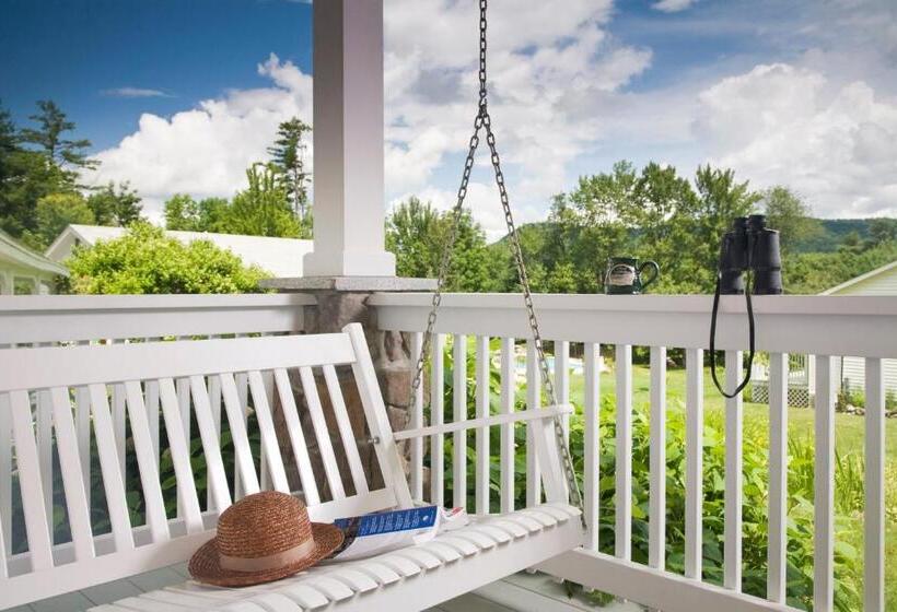 小室, Sugar Hill Inn