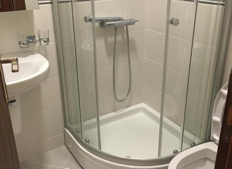 スタンダードルーム, Bnb Njeguska Sijela