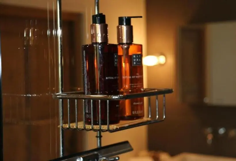 プールの見えるデラックスルーム, Hof Van Volmersele   Luxury B&b