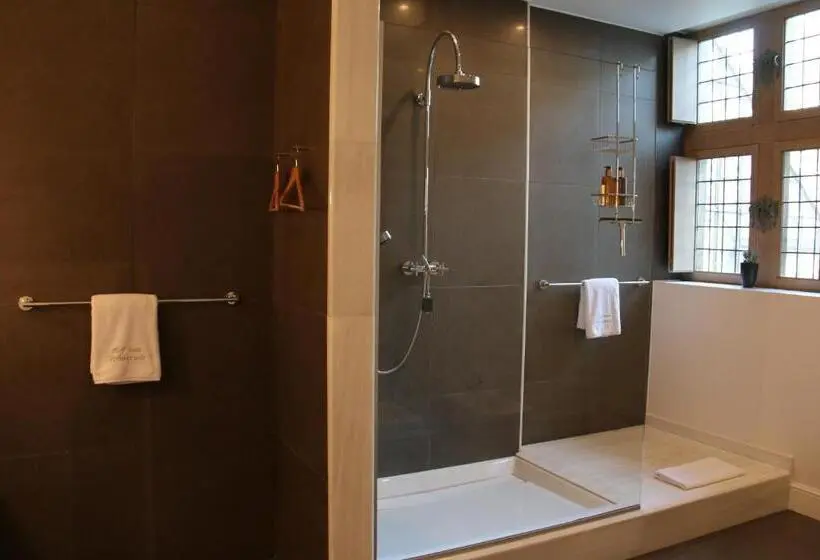 プールの見えるデラックスルーム, Hof Van Volmersele   Luxury B&b