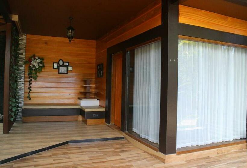 חדר סטנדרט עם טרסה, Lawaka