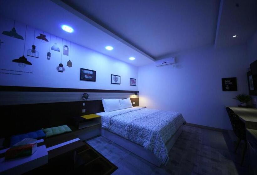 חדר דלוקס עם מרפסת, Lawaka