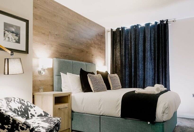 غرفة سوبيريور, The Portland