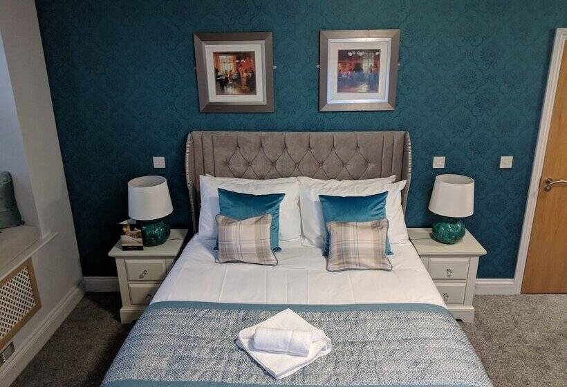 غرفة سوبيريور, The Portland