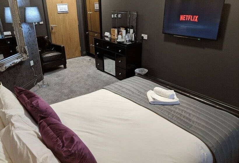 غرفة سوبيريور, The Portland