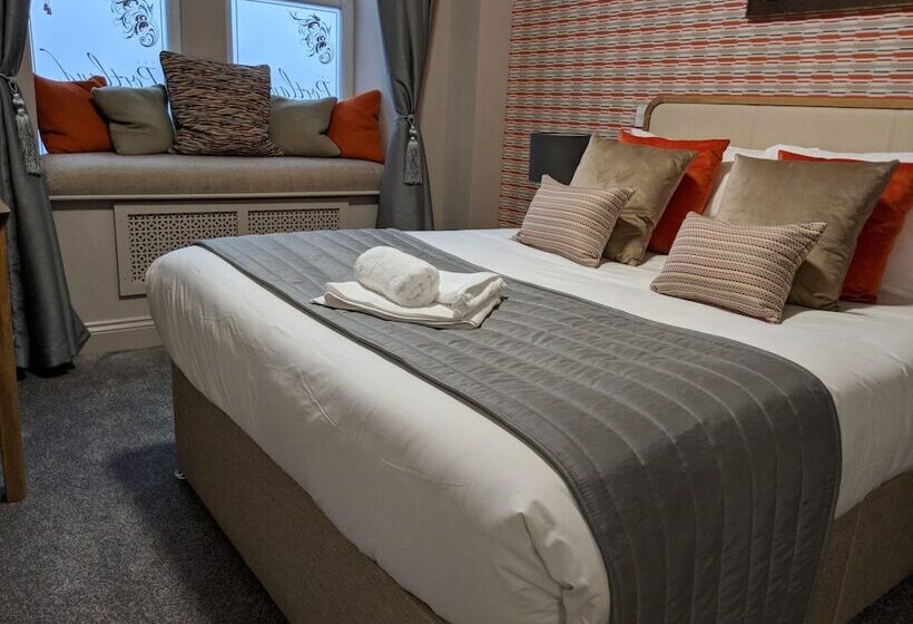 غرفة سوبيريور, The Portland