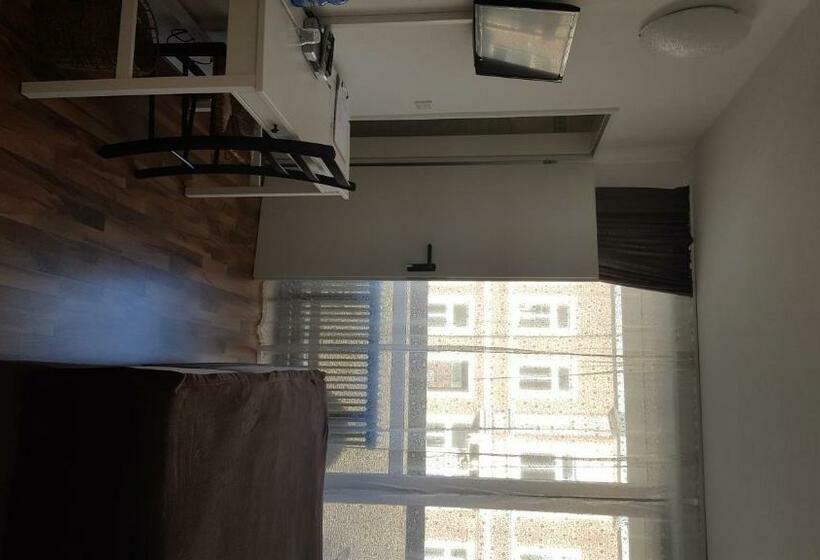 バルコニー付きデラックスルーム, La Chacra Pension