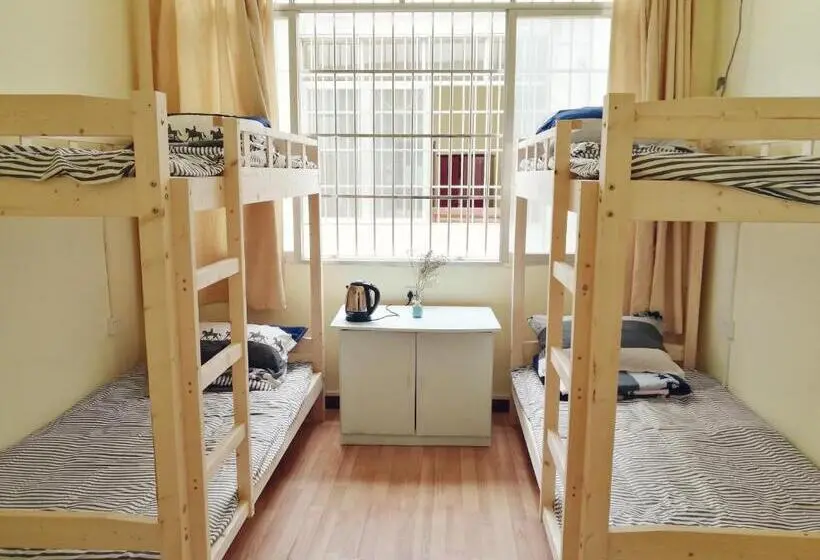 ルームシェアのワンベッド, Libo Music Story International Youth Hostel