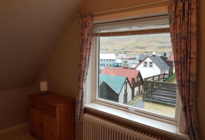 חדר אקונומי יחיד, Budget Guesthouse Borgustova