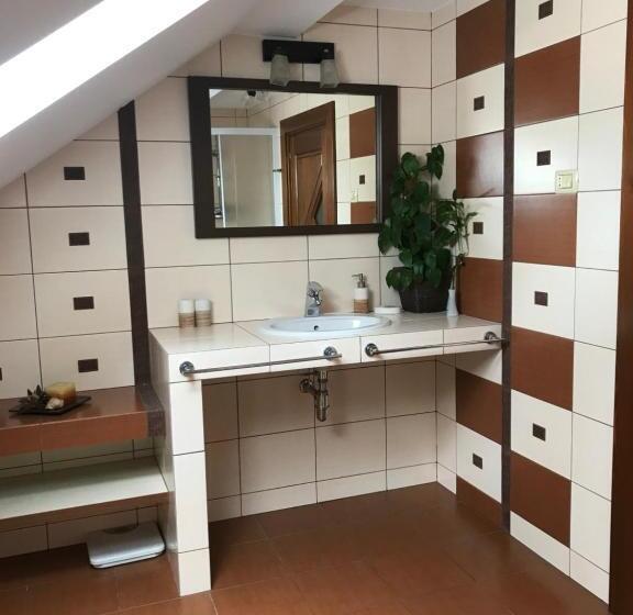 スイート（家族用）, Dor De Munte