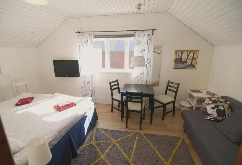 Aile Odası, Wikgården B&b