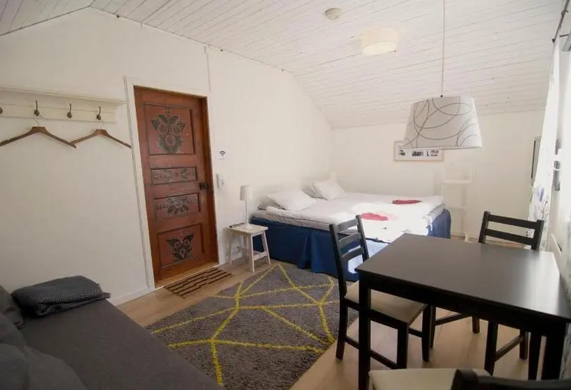 Aile Odası, Wikgården B&b