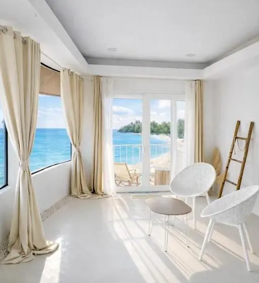 اتاق لوکس با چشم‌انداز دریا, Solea Beach