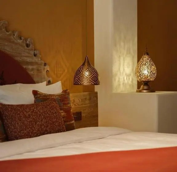 اتاق استاندارد با تخت بزرگ, Turpan Rizamat Manor