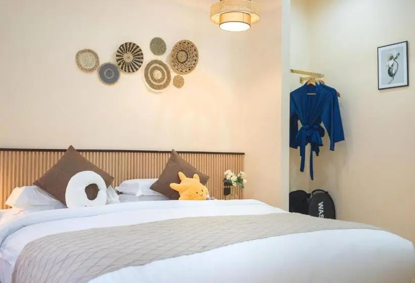 デラックススイート, Amaleena Pool Access Suites