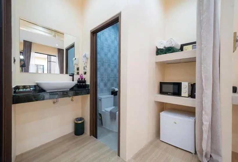 デラックススイート, Amaleena Pool Access Suites