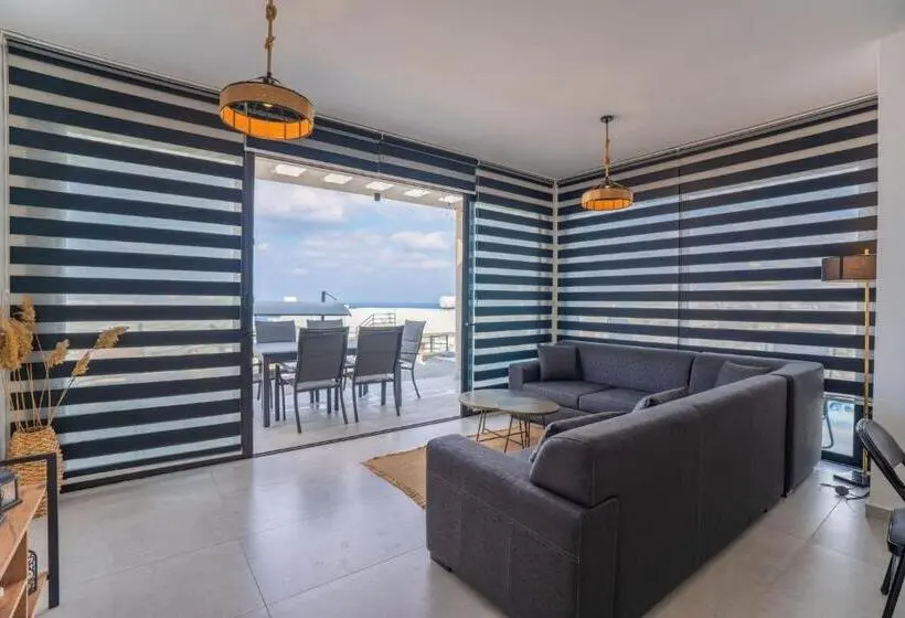 Standard-bungalow 3 Makuuhuonetta, Blue Sunset Esentepe Mup