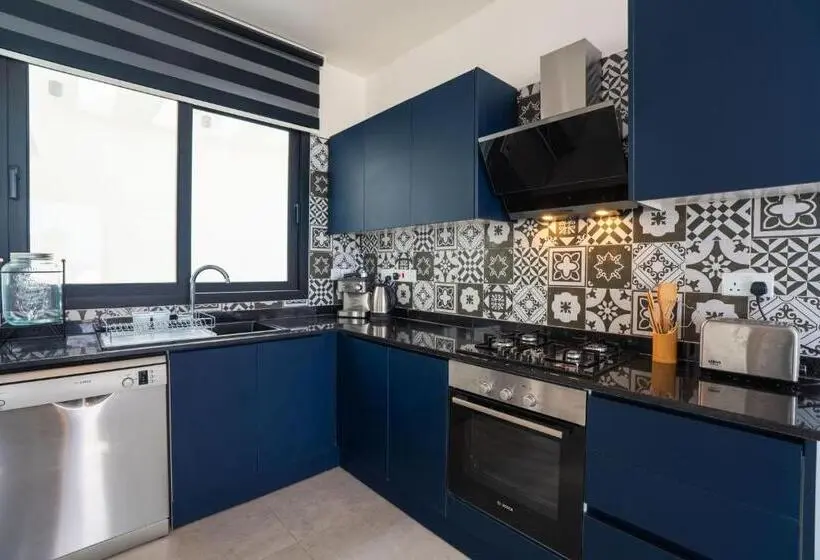 Standard-bungalow 3 Makuuhuonetta, Blue Sunset Esentepe Mup