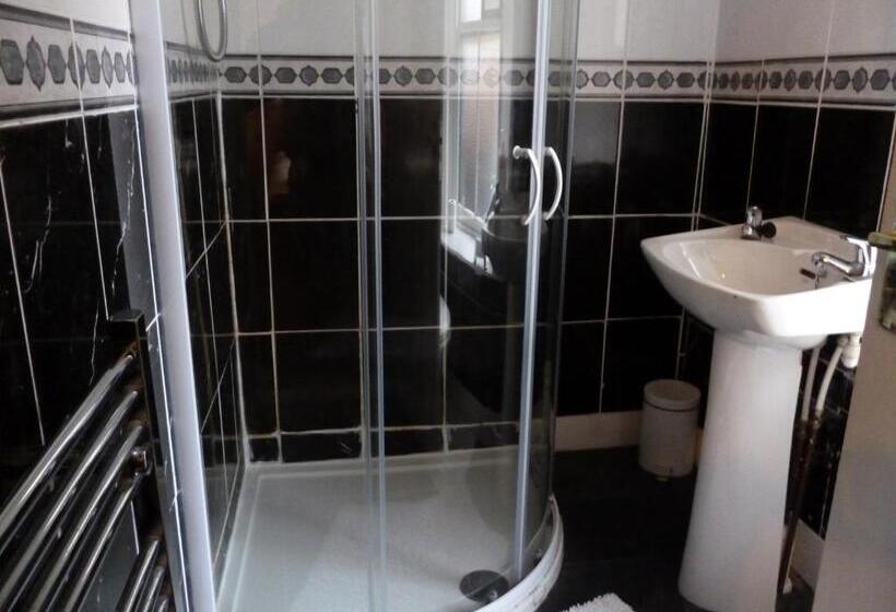 Номер Стандарт, Aberdeen Arms Hotel Tarland