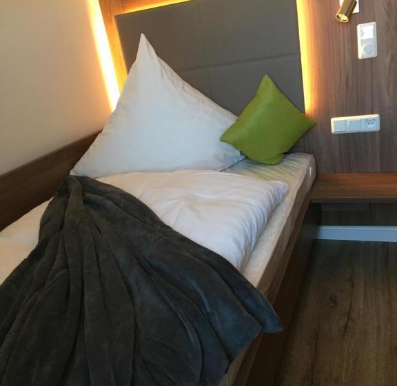 Номер Стандарт Индивидуальный, Landgasthof Hotel Zur Linde