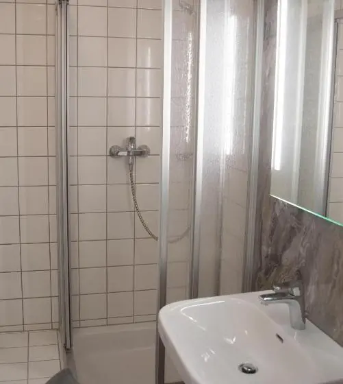 スタンダードルーム, Landgasthof Hotel Zur Linde