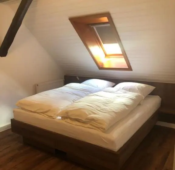 スタンダードルーム, Landgasthof Hotel Zur Linde