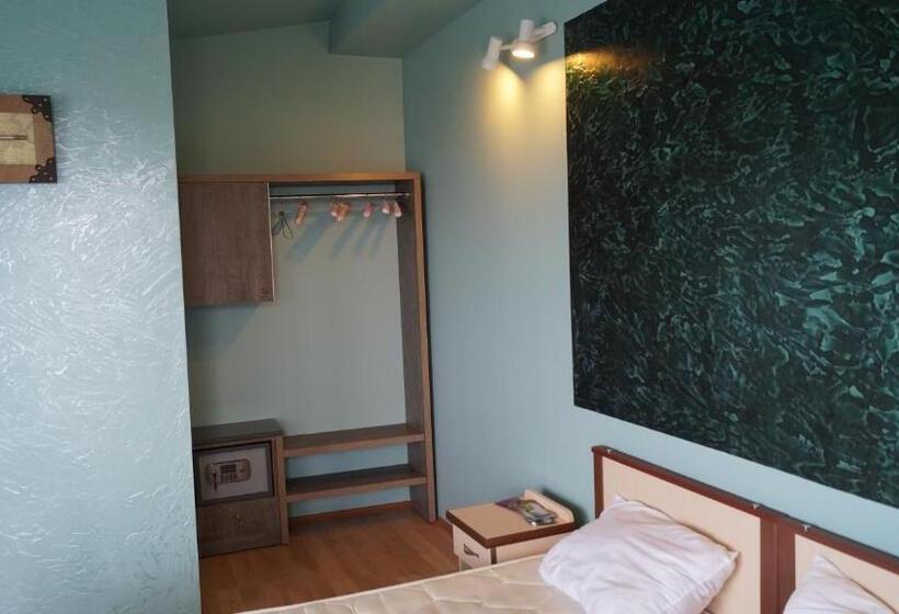 اتاق استاندارد با چشم‌انداز دریا, Tj Guest House