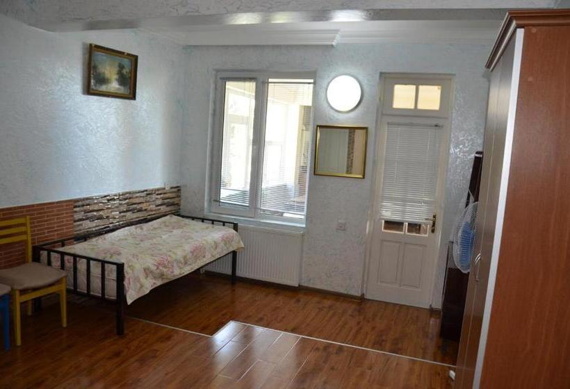 اتاق کلاسیک خانوادگی, Tj Guest House