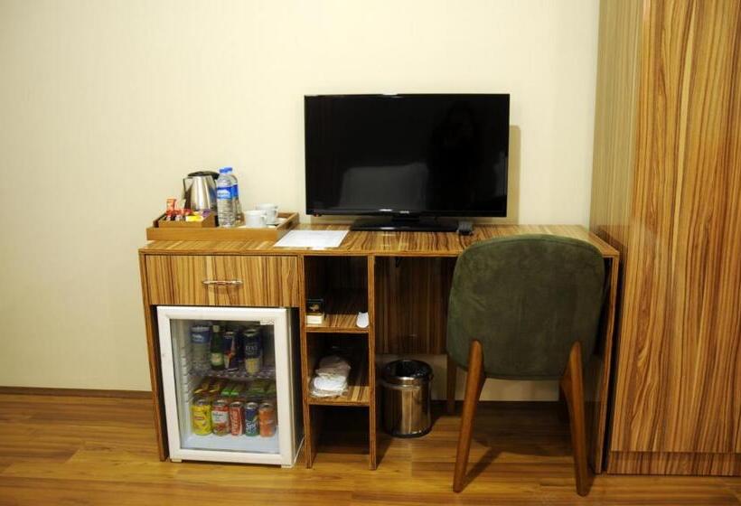 Номер Стандарт с Балконом, Tehran Boutique