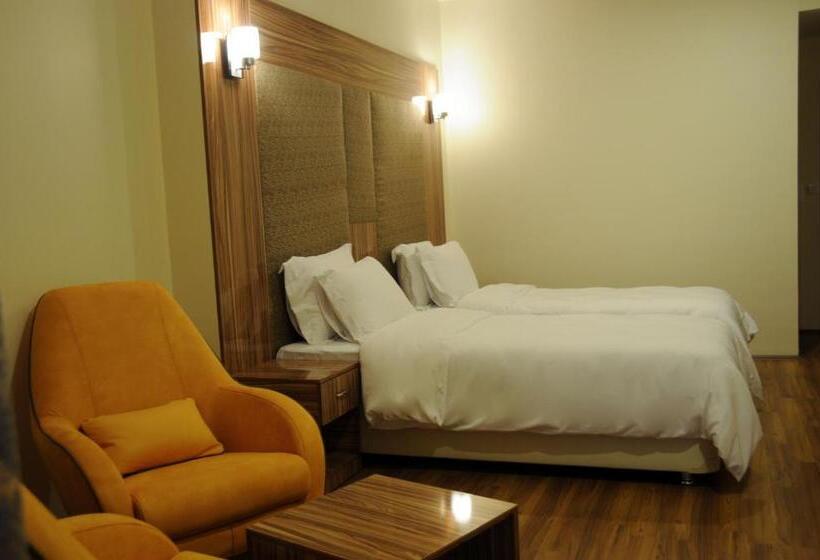 Номер Стандарт с Балконом, Tehran Boutique